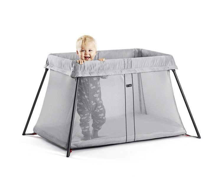 Ліжечко-манеж BabyBjorn Travel Crib Light + простирадло 2028 фото